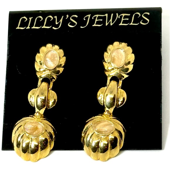 Stunning Vintage Gold & Cream Enamel Drop Post Earrings by Lilly’s Jewels - Picture 5 of 7